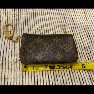 Louis Vuitton ID holder/key pouch with chain